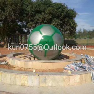 factory directly 1800mm white and green stainless steel footballs scupture